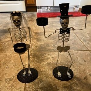 Glittery Skeleton Husband and Wife Halloween Decor